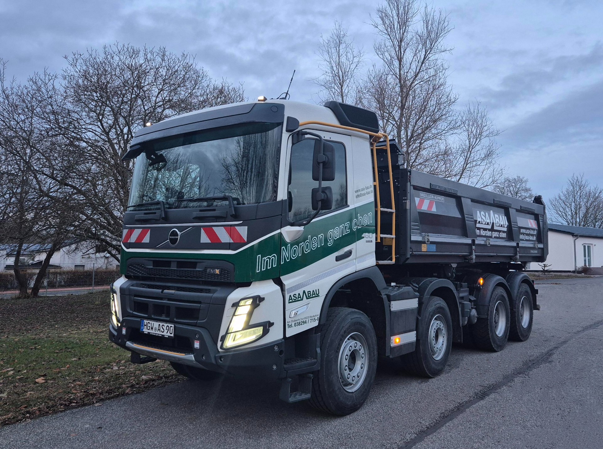 LKW Volvo FMX 8x4