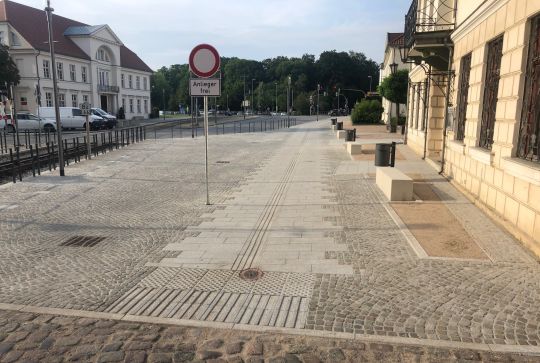 Bad Doberan, Alexandrinenplatz